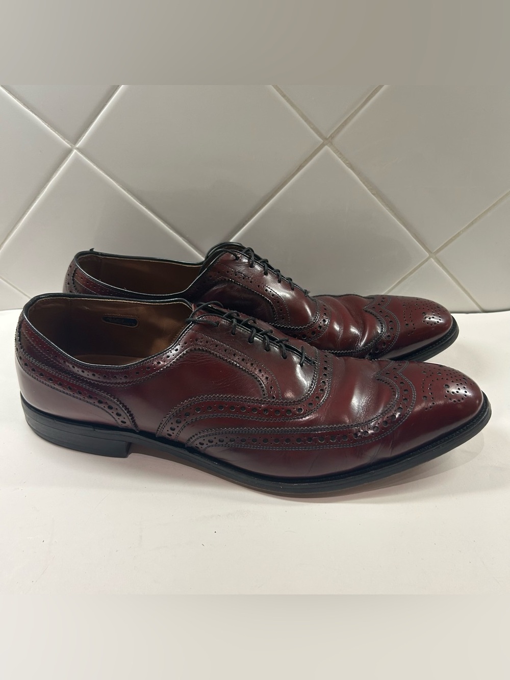 Allen Edmonds McAllister 6275 Crimson Burgundy Leather Wingtip Oxfords Size 15